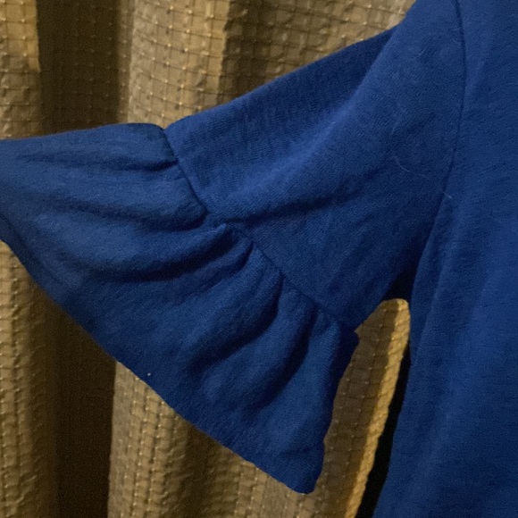 Top - Picture 2 of 4